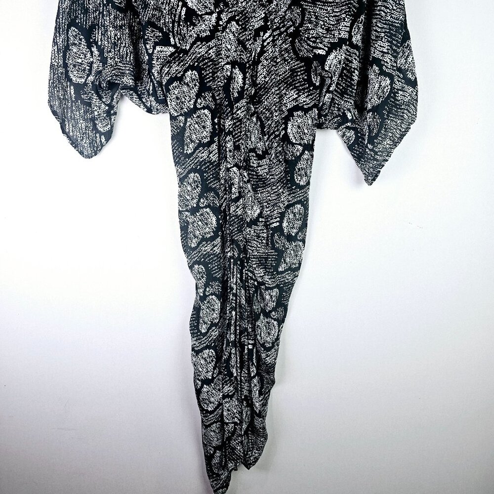 Vetiver Retrograde Kimono Dress Big Butterfly Black and White All Over Pattern, - Picture 11 of 12